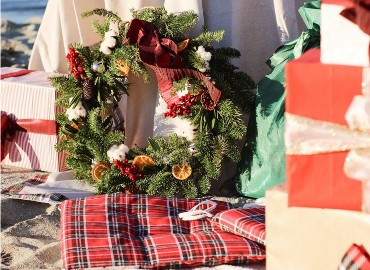 Finding the Perfect Christmas Tree Skirt for the Holidays